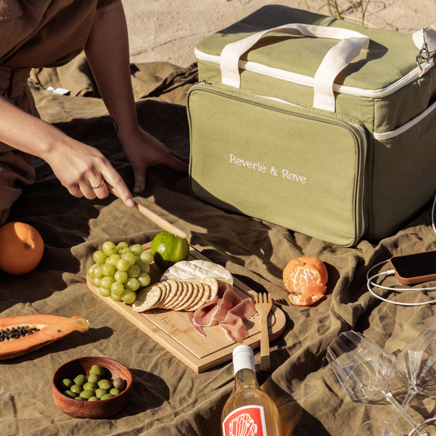 Picnic cooler bag fancy platter and wine
